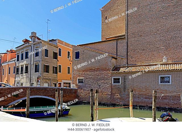 Europe, Italy, Veneto Veneto, Chioggia, Calle San Giacomo, bridge, harbour, vehicles, buildings, harbour, place of interest, tourism, water, canals