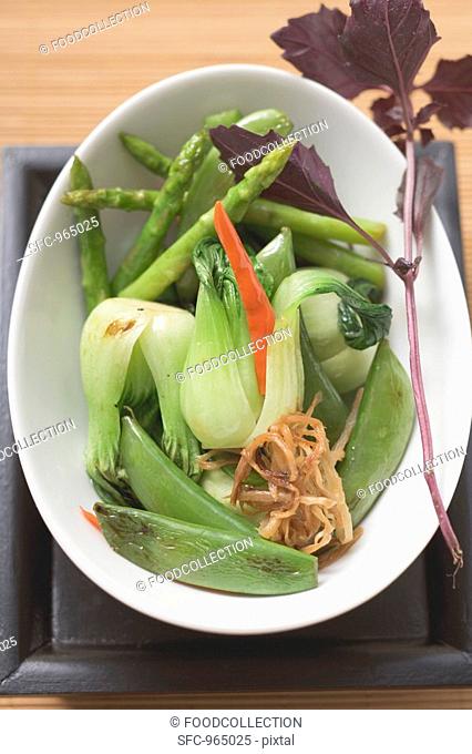 Steamed vegetables with chilli Asia