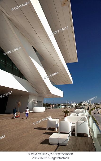 People in front of the Veles e Vents, building by David Chipperfield, Port Americas Cup, Valencia, Spain, Europe