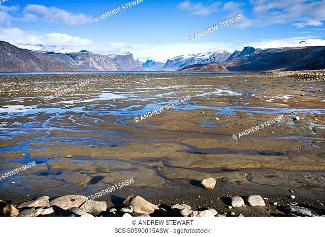Mountain and Harbour of Pangnitung, low tide Cape Dyer, Baffin Island, Canada, North America
