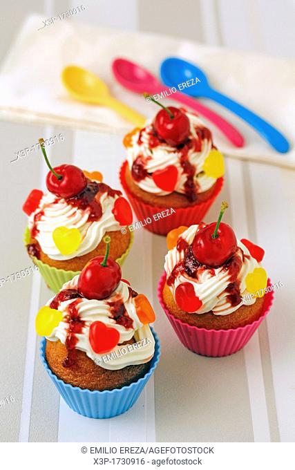Cupcakes with cherries