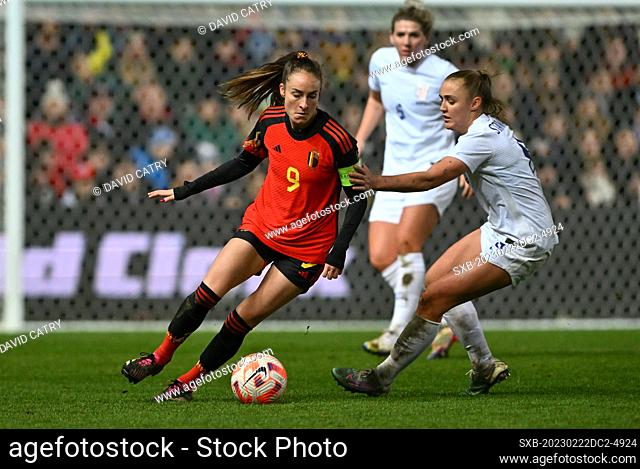 Tessa Wullaert (9) of Belgium and Georgia Stanway (8) of England pictured during a friendly women soccer game between the national female soccer teams of...