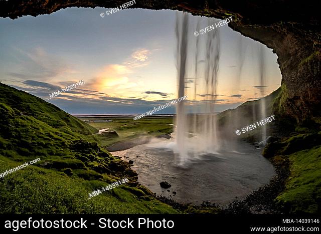 the enormous seljalandsfoss waterfall in the south of iceland