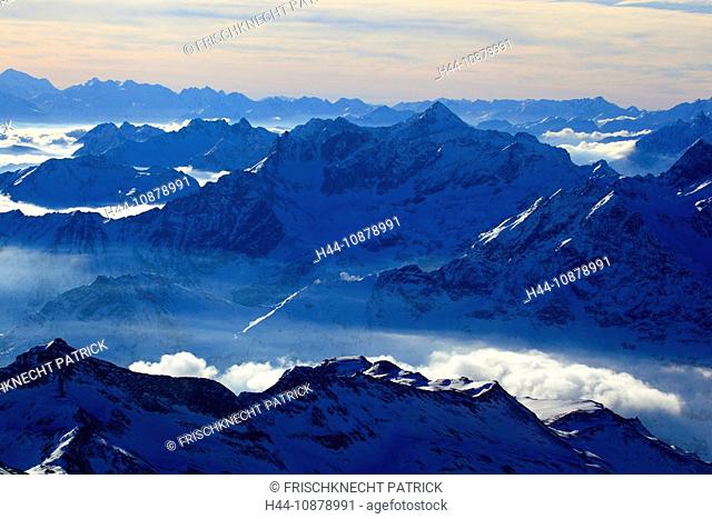 Italiensiche- und Französische Alpen, Aussicht vom Klein Matterhorn, Schweiz