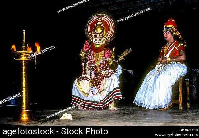Koodiyattam Kodiyattom is the sanscrit theatre of kerala, which is belived to have originated two millennia ago. Kerala Kalamandalam in Cheruthuruthy or...