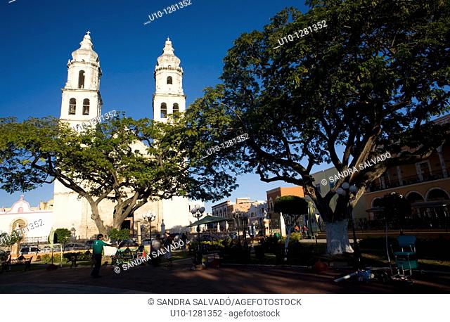 Mexico, Campeche State, Campeche City, historical center listed as World Heritage by UNESCO, the Zocalo and the Cathedral