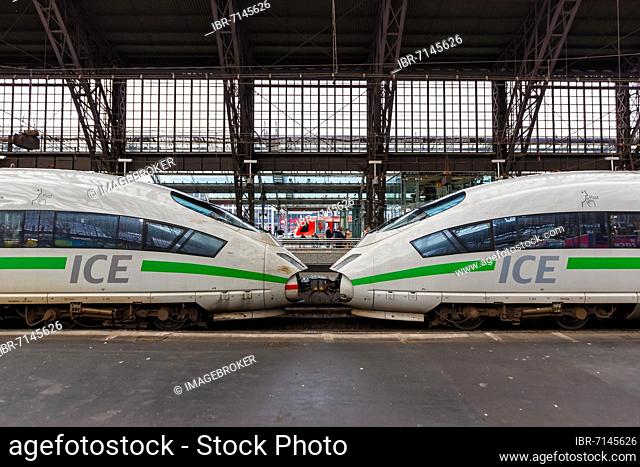 ICE 3 train at the main station Hbf in Cologne, Germany, Europe