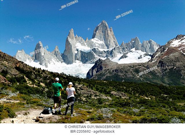 Monte Fitz Roy, near El Chalten, Cordillera, Los Glaciares National Park, UNESCO World Heritage Site, Santa Cruz province, Patagonia, Argentina, South America
