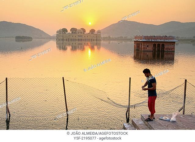 People arriving at Man Sagar lake by sunrise