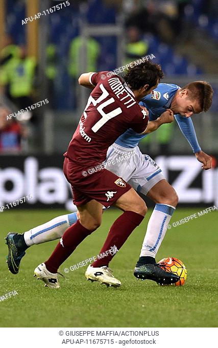 2015 Serie A Football Lazio v Torino Oct 25th. 25.10.2015. Rome, Italy. Serie A Football. Lazio versus Torino. Emiliano Moretti challenges Sergej...