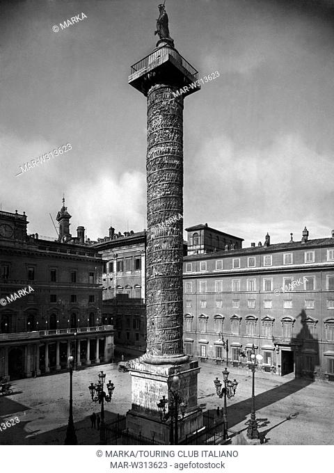 colonna di marco aurelio, palazzo chigi, piazza colonna, roma 1920 // marco aurelio column, chigi palace, piazza colonna, rome 1920