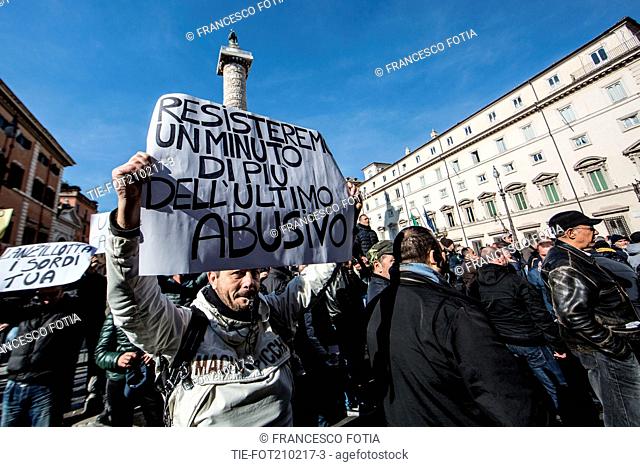 21/02/2017 Roma, sesto giorno di protesta dei tassisti contro il decreto milleproroghe che, secondo la categoria, deregolamenta il settore