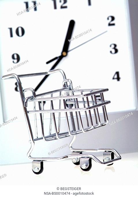 symbolic for opening time in supermarket