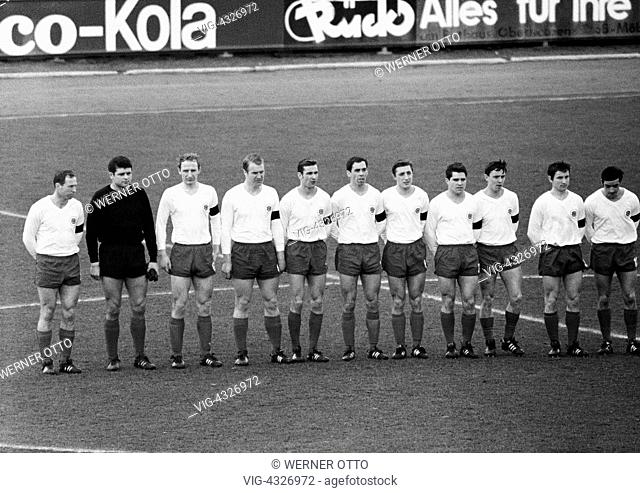 Fussball, Regionalliga West, Saison 1967/1968, Rot-Weiss Oberhausen gegen Preussen Muenster 1:0, Niederrheinstadion in Oberhausen