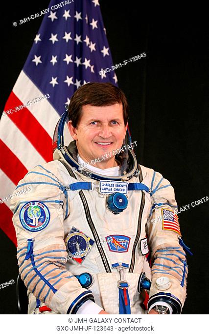 U.S. spaceflight participant Charles Simonyi, attired in a Russian Sokol launch and entry suit, takes a break from training with the Expedition 19 crew in Star...