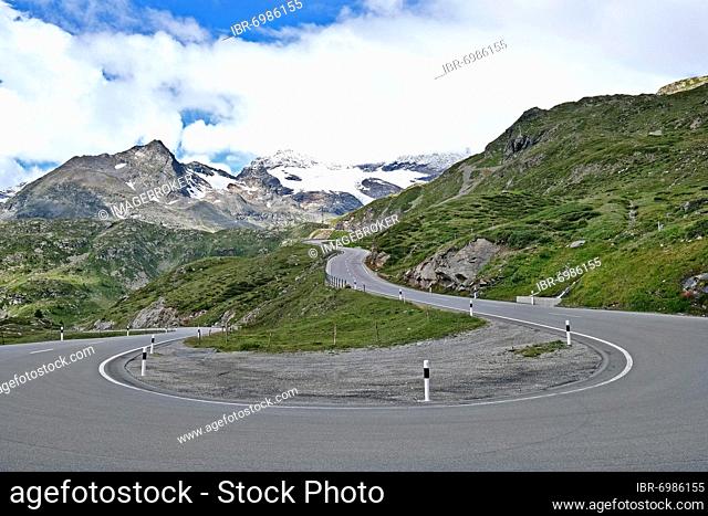 Bernina mountain pass, Passo del Bernina, in the Swiss Alps. The Bernina Pass connects the cantons of Graubünden and Engadin, Switzerland, Europe
