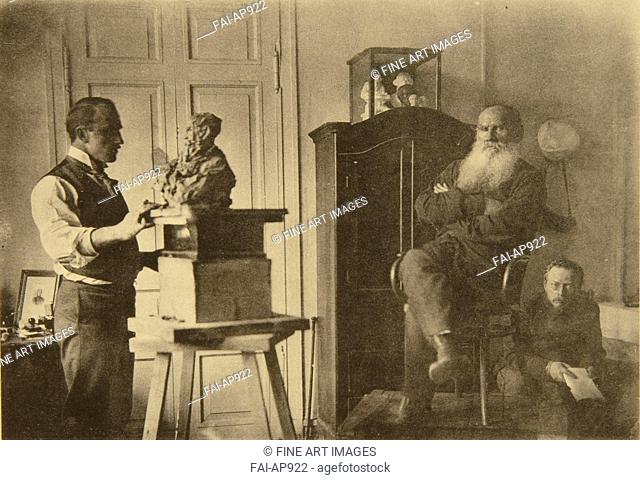 Leo Tolstoy and the sculptor Prince Paolo Troubetzkoy (1866-1938). Tolstaya, Sophia Andreevna (1844-1919). Albumin Photo. 1889