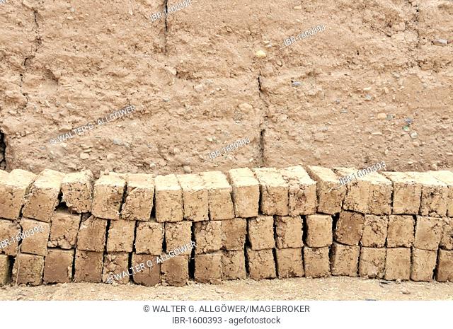 Bricks, rammed earth architecture in the old town or Medina, Ouarzazate, Morocco, Africa