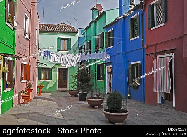 Dwellings, Burano, near Venice, Veneto, Buran, laundry, clothesline, Italy, Europe