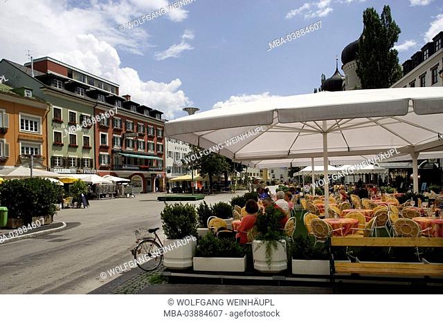 Austria, East-Tyrol, models Lienz, main-place, pavement cafés, guests, tourism no release, Tyrol, restaurants, restaurant-terraces, leisure time, end-time