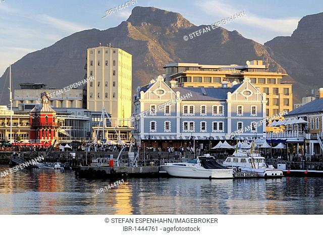 View of Quay 4, V & A Waterfront and Table Mountain, Cape Town, Western Cape, South Africa, Africa