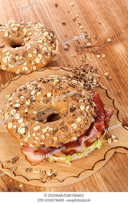Bagel with bacon