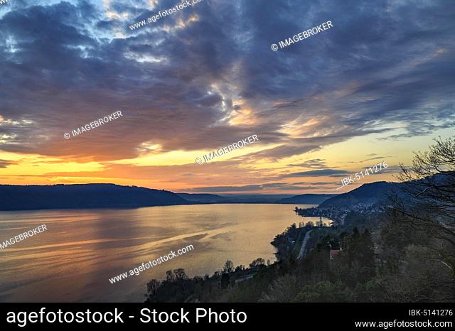 View over Lake Constance at sunset, above Überlingen, left the Bodanrück, right on the horizon the Lake Constance community of Sipplingen