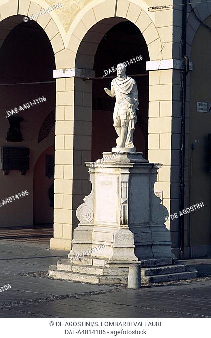 The statue of the Provveditore Marcantonio Barbaro (17th century), Piazza Grande, Palmanova, Friuli-Venezia Giulia, Italy