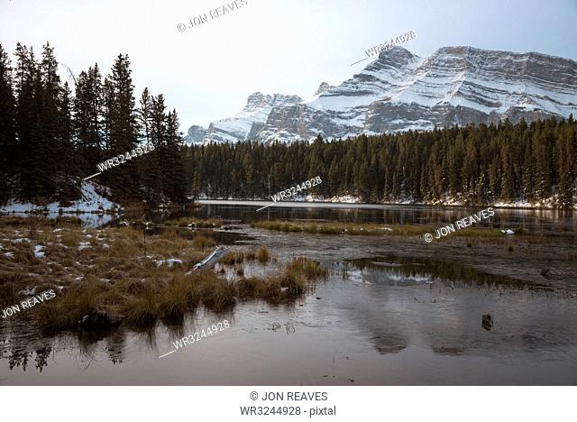 Johnson Lake and Mount Rundle, Banff National Park, UNESCO World Heritage Site, Alberta, Canadian Rockies, Canada, North America
