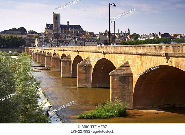 Bridge over the river Loire, Saint Cyr et Sainte Julitte Cathedral in the background, The Way of St. James, Chemins de Saint Jacques, Via Lemovicensis, Nevers