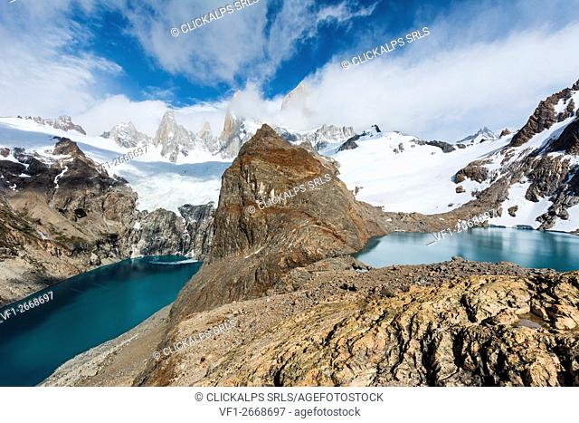 Argentina, Patagonia, El Chalten, Los Glaciares National Park, Lagoon Sucia and Los Tres