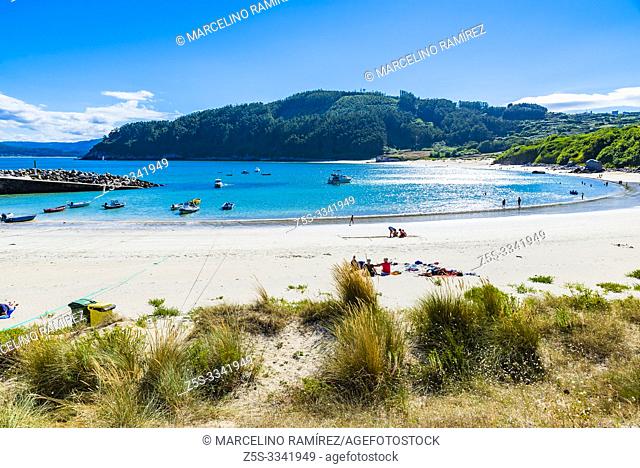 Natural beach in the O Barqueiro estuary. Puerto de Bares, Mañón, A Coruña, Galicia, Spain, Europe