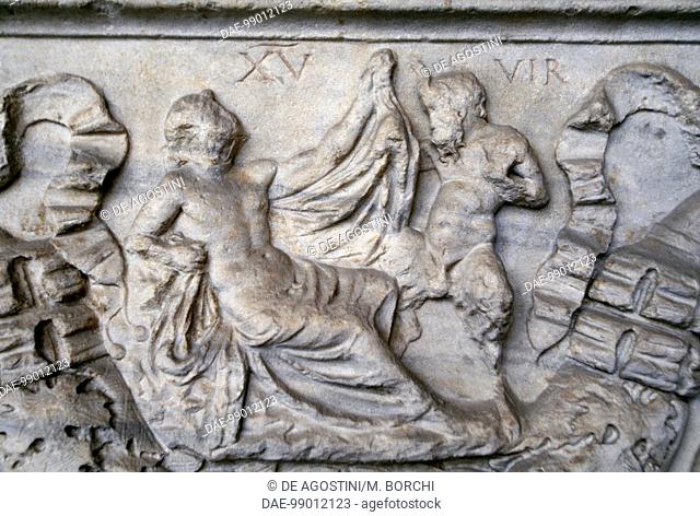 Relief of a mythological figure and satyr, sarcophagus of Caius Bellicus Natalis Tebanianus, Monumental Cemetery of Pisa (UNESCO World Heritage Site, 1987)
