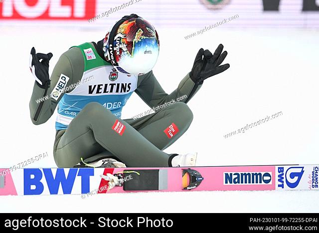 dpatop - 01 January 2023, Bavaria, Garmisch-Partenkirchen: Nordic/Ski jumping, World Cup, Four Hills Tournament, large hill, men