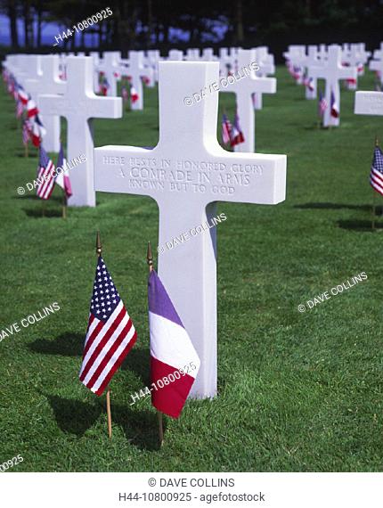 allies, American military cemetery, Calvados, cemetery, Cimetière américain de Colleville, cross, crosses, flags, Fr
