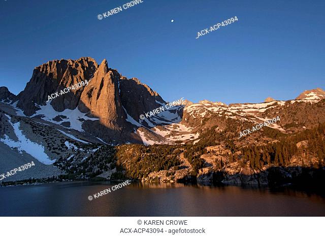 Early Morning Sun on Temple Crag and Fifth Lake, Big Pine Lakes Trail in the John Muir Wilderness, Sierra Mountain Range, California, USA