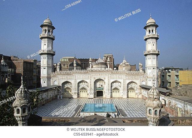 Pakistan, N W Frontier Province, Peshawar, Mahabat Khan Mosque