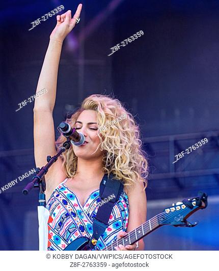 Singer Tori Kelly performs onstage at the 2015 iHeartRadio Music Festival at the Las Vegas Village in Las Vegas, Nevada