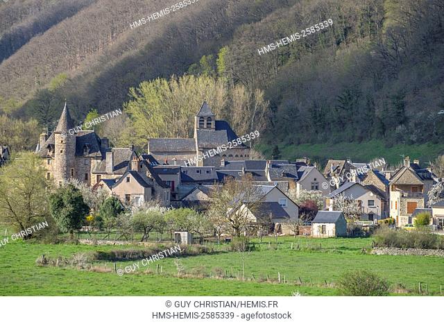 France, Aveyron, Ste Eulalie d'Olt, labelled Les Plus Beaux Villages de France (The Most Beautiful Villages of France), stop on El Camion de Santiago