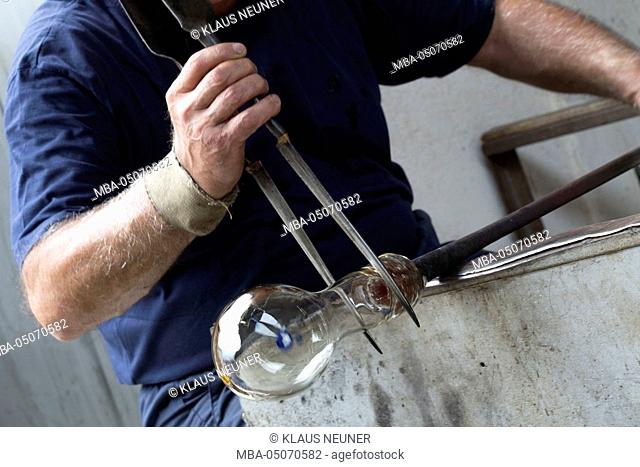 Glassblower at work, Murano, Venice, Veneto, Italy, Europe