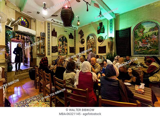 Iran, Central Iran, Shiraz, Bazar-e Vakil market, tea house interior