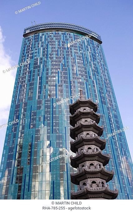 Beetham Tower, Radisson SAS Hotel, Pagoda, Chinese Quarter, Birmingham, England, United Kingdom, Europe