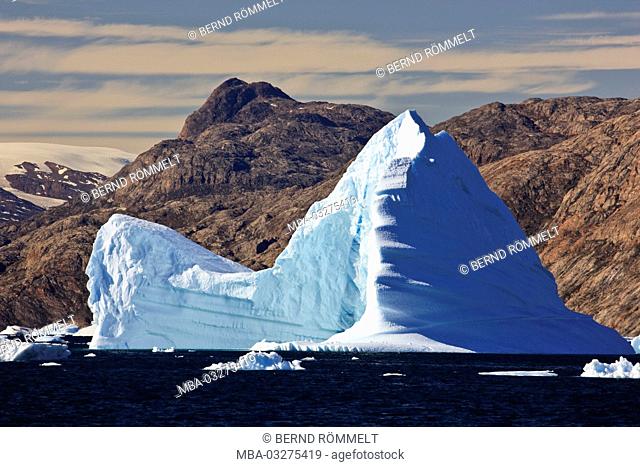 Greenland, East Greenland, Scoresby Sund, icebergs, coastal scenery, mountain landscape