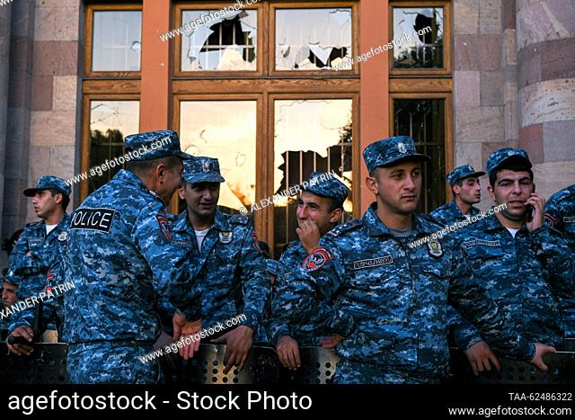 ARMENIA, YEREVAN - SEPTEMBER 22, 2023: Police stand guard by the Armenian Government Building where Armenian Prime Minister Nikol Pashinyan is expected to hold...