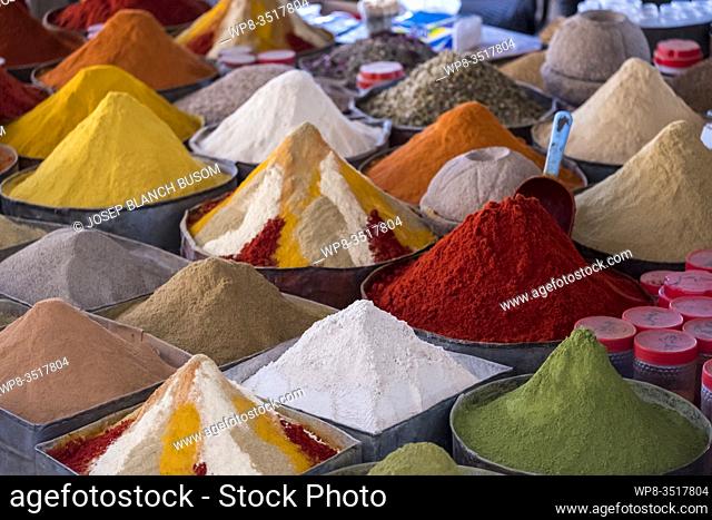 Spices in the Pissani market
