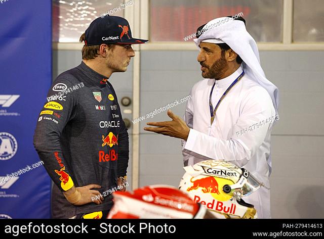 #1 Max Verstappen (NLD, Oracle Red Bull Racing), Mohammed Ahmed bin Sulayem (UAE, FIA President), F1 Grand Prix of Bahrain at Bahrain International Circuit on...