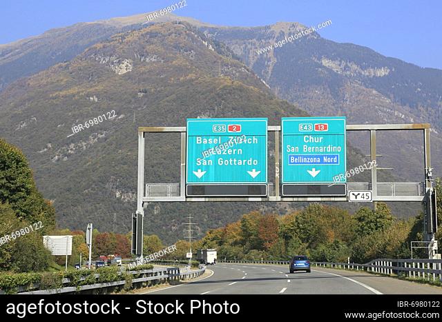 A2 E35 motorway near Bellinzona shortly in front of the junction to the Gotthard Pass or San Bernardino Pass A13 E43, Canton Ticino Ticino, Switzerland, Europe