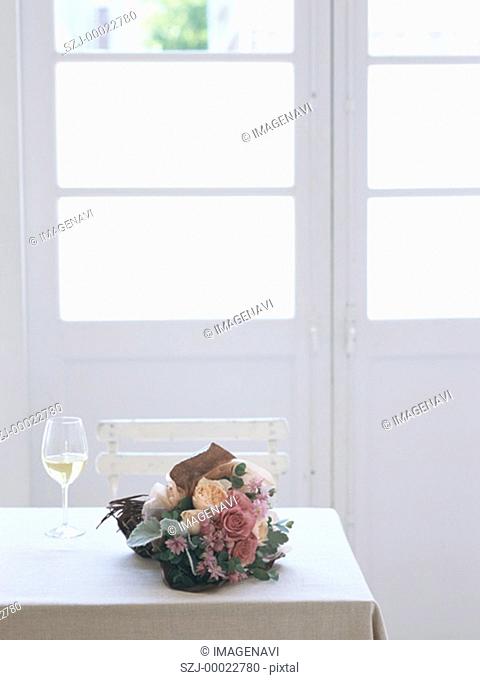 Bouquet and white wine