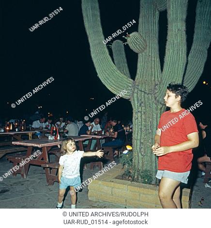 Ein Western-Dinner in Scottsdale, Arizona, USA 1980er Jahre. A western dinner in Scottsdale, Arizona, US 1980s