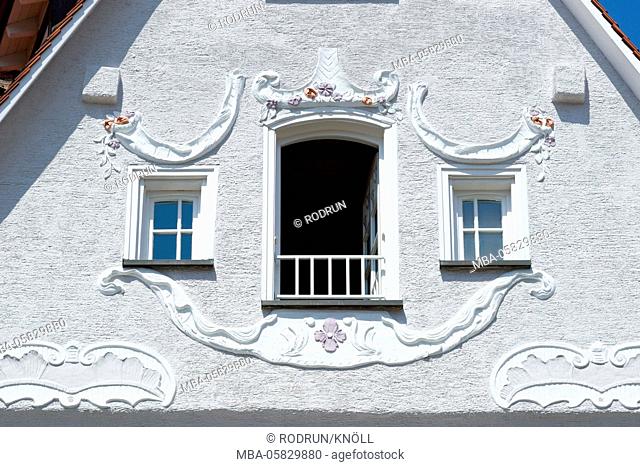 Germany, Baden-Wurttemberg, Pfullendorf (village), nice house in the Schobergasse (lane), with floraler ornamental art decorated windows and doors